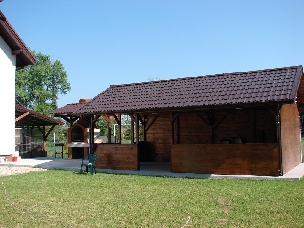 Rosenville Rîşnov Εξωτερικό φωτογραφία