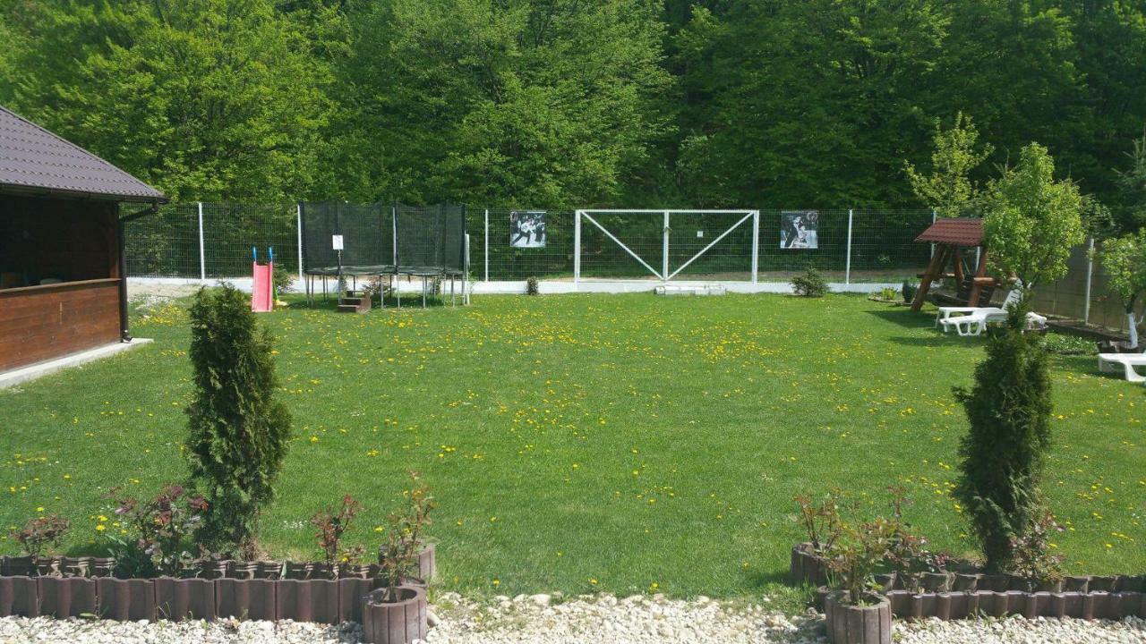 Rosenville Rîşnov Εξωτερικό φωτογραφία